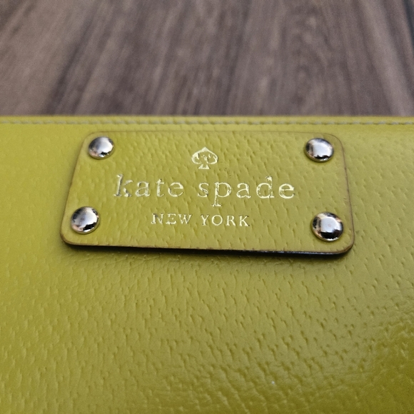 KATE SPADE Wellesley Long Zippered Wallet - Picture 3 of 11